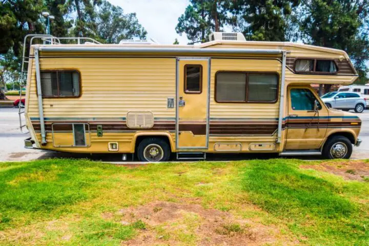 What to Look for When Buying a Used RV Trailer?