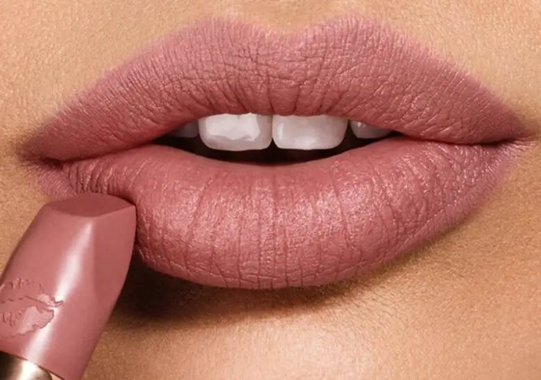 10 Best Lipstick for Sensitive Lips 2022 Complete Buying Guide & Review