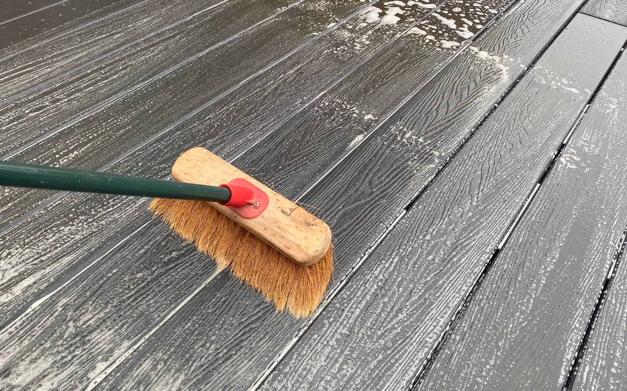 why-is-my-composite-decking-going-green