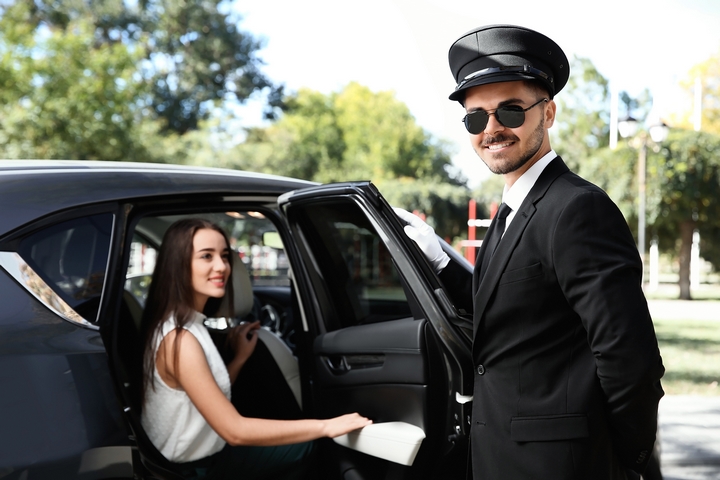 How much should you tip a Limo Chauffeur?